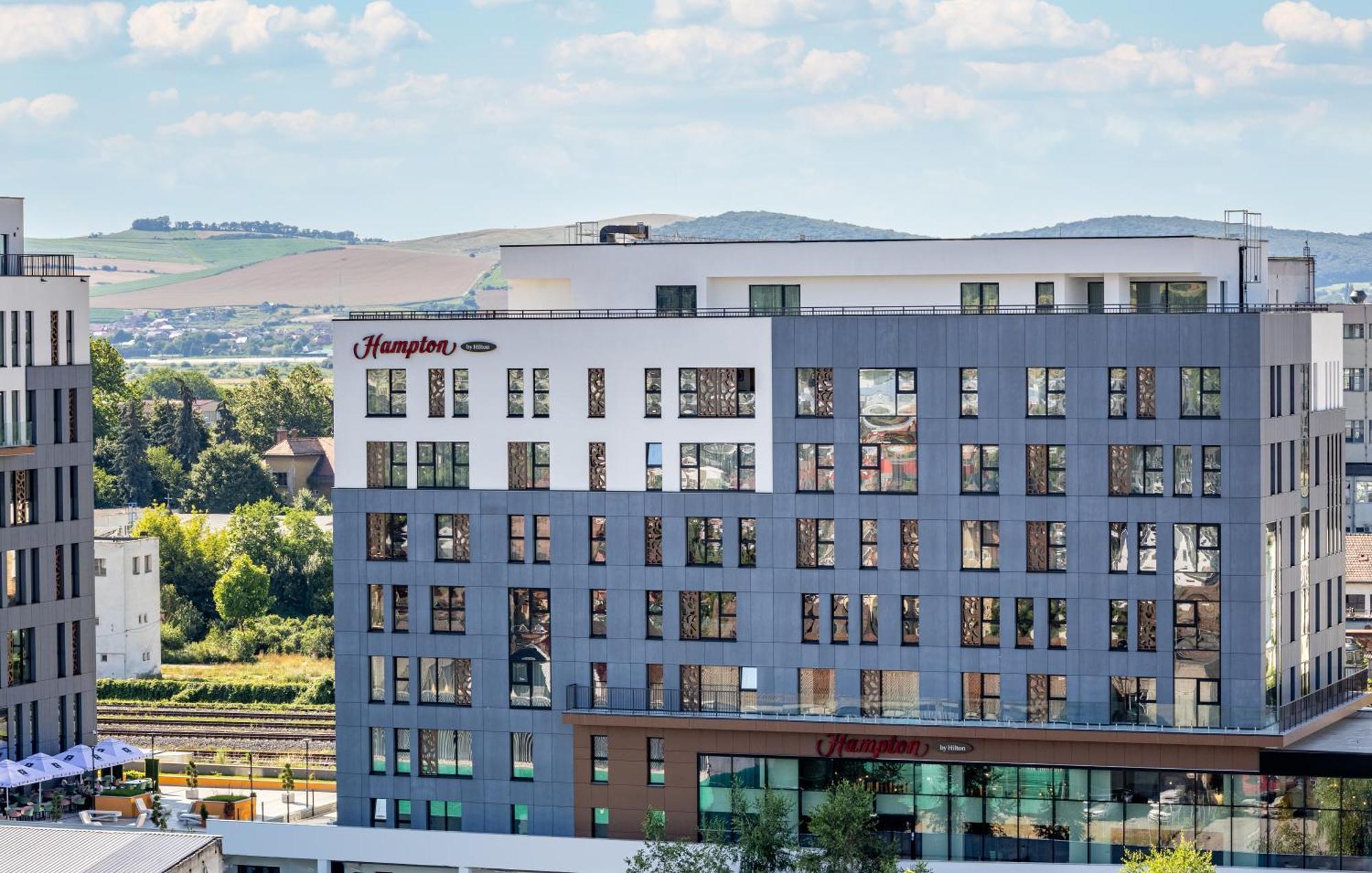 Hampton By Hilton Târgu-Mureş Zewnętrze zdjęcie