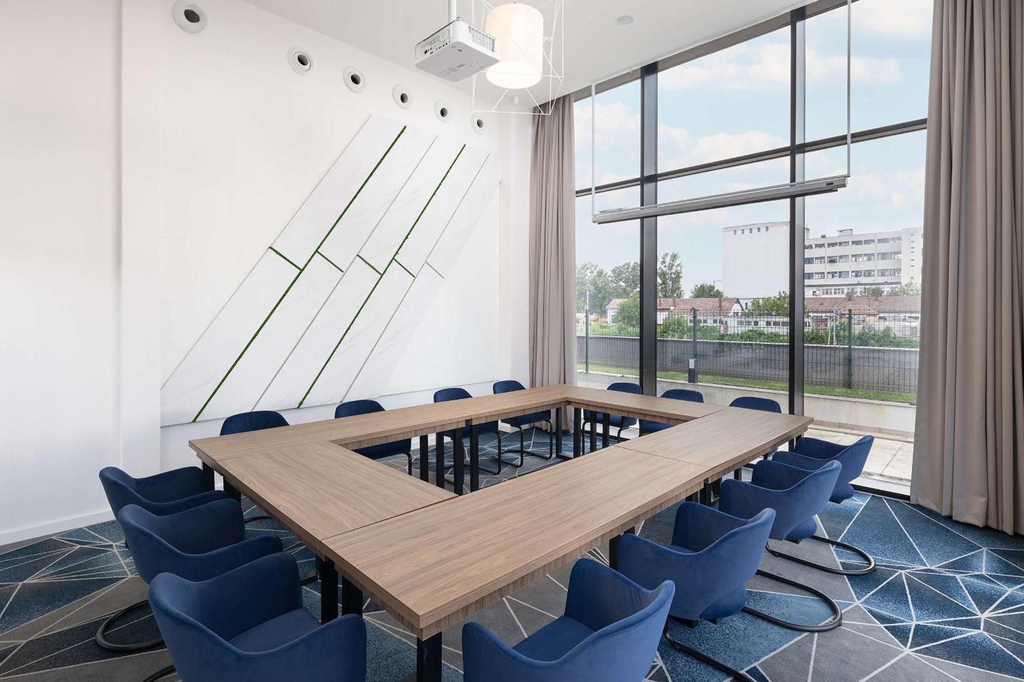 Hampton By Hilton Târgu-Mureş Zewnętrze zdjęcie